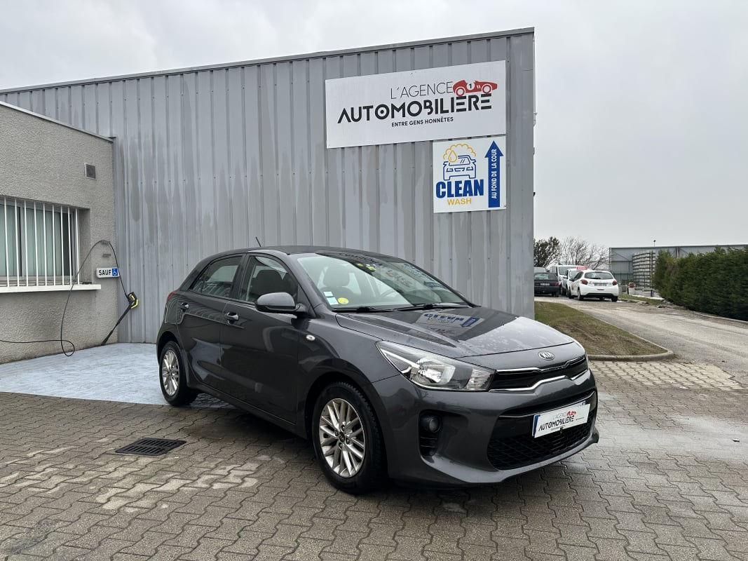 Kia Rio 1.4L CRDi 16V 90 cv — 1