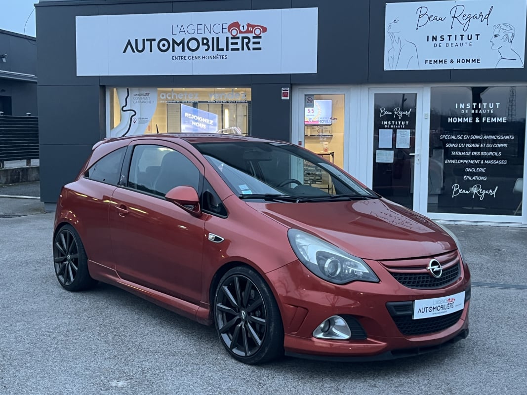 Opel Corsa Phase 2 OPC Nürburgring 1.6 Turbo 211 ch BVM6 — 1
