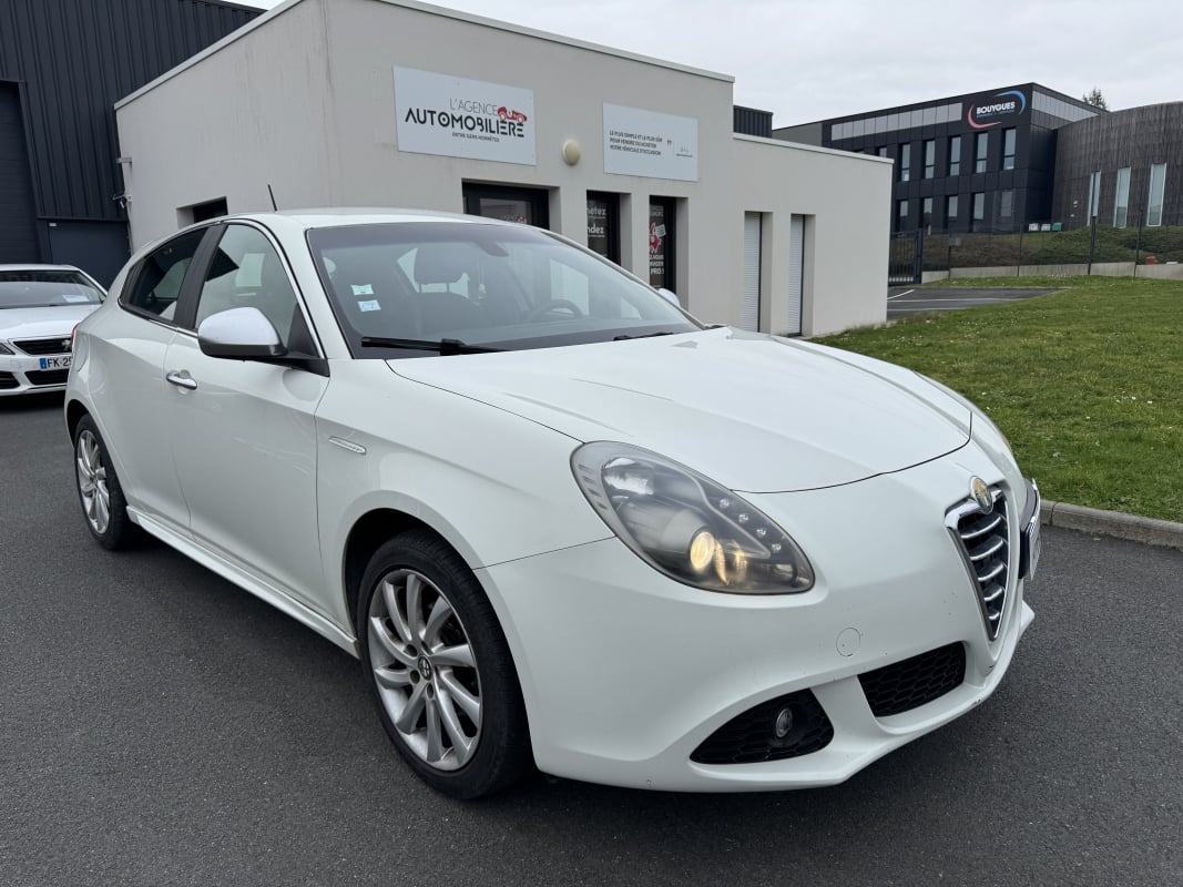 Alfa Romeo Giulietta 1.4 Tjet 120 BVM6 SUPER | GARANTIE 6 MOIS — 1