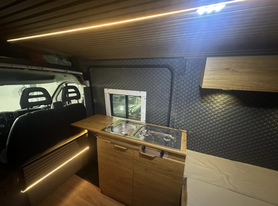 Peugeot Boxer III Phase 3 Van Aménagé L2H2 2.0 BlueHDi 130 cv — 9