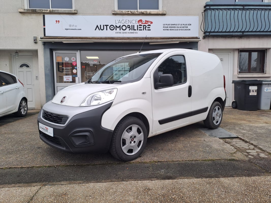 Fiat Fiorino 1.3 MJTD 95cv Pack Professionnal Nav - Faible Kilométrage — 1