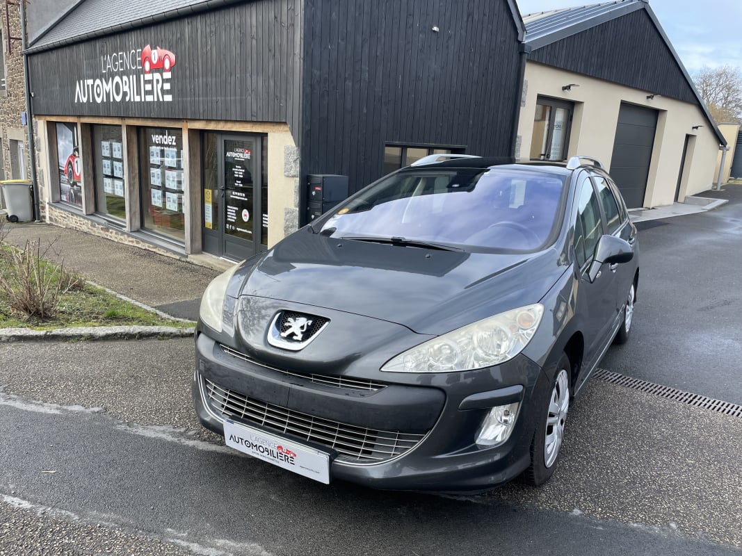 Peugeot 308 SW 1.6 HDI 110 CH PREMIUM — 1
