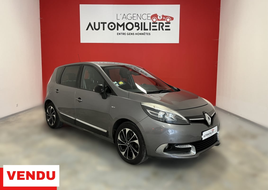 Renault Scenic 1.5 DCI 110 EDITION BOSE BVM6 + ATTELAGE — 1