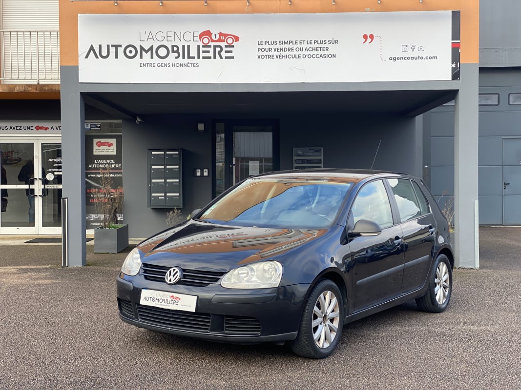 Volkswagen Golf V 1.9 TDi 105 CV Trend Courroie changée + pneus — 1