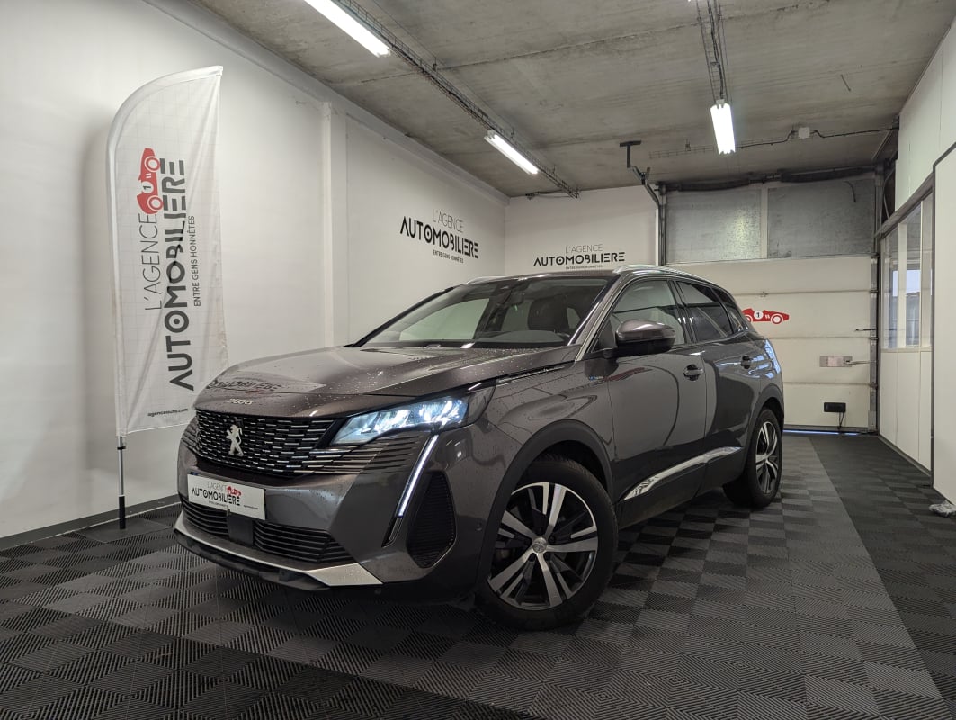 Peugeot 3008 II (2) 1.6 HYBRID 225 ALLURE PACK E-EAT8 — 1