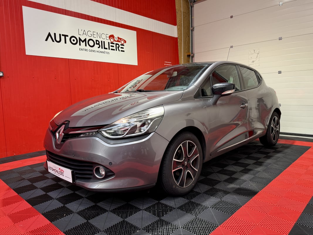 Renault Clio IV 1.5 DCI 90 INTENS — 1