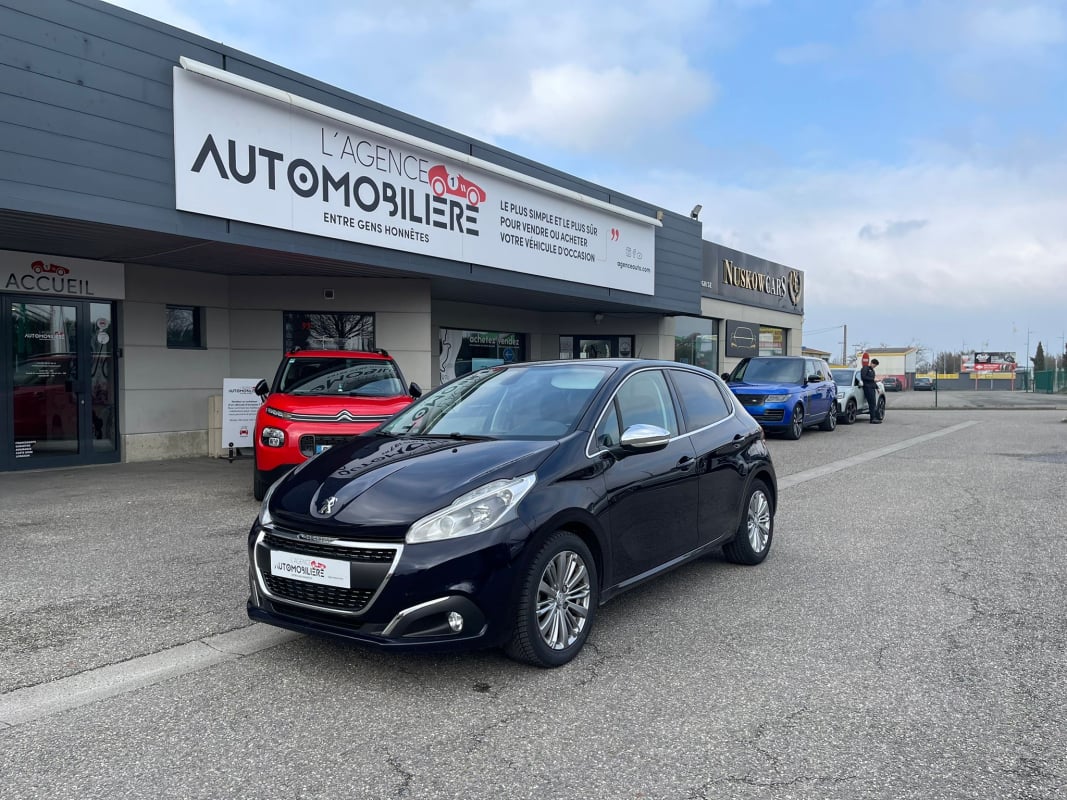 Peugeot 208 1.2 110 Allure — 1
