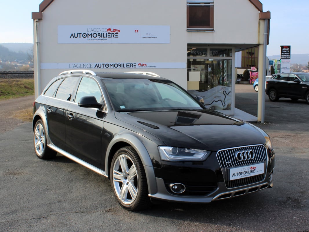 Audi A4 Allroad 2.0 TFSI 211 CH Ambition Luxe quattro VÉHICULE RARE — 1
