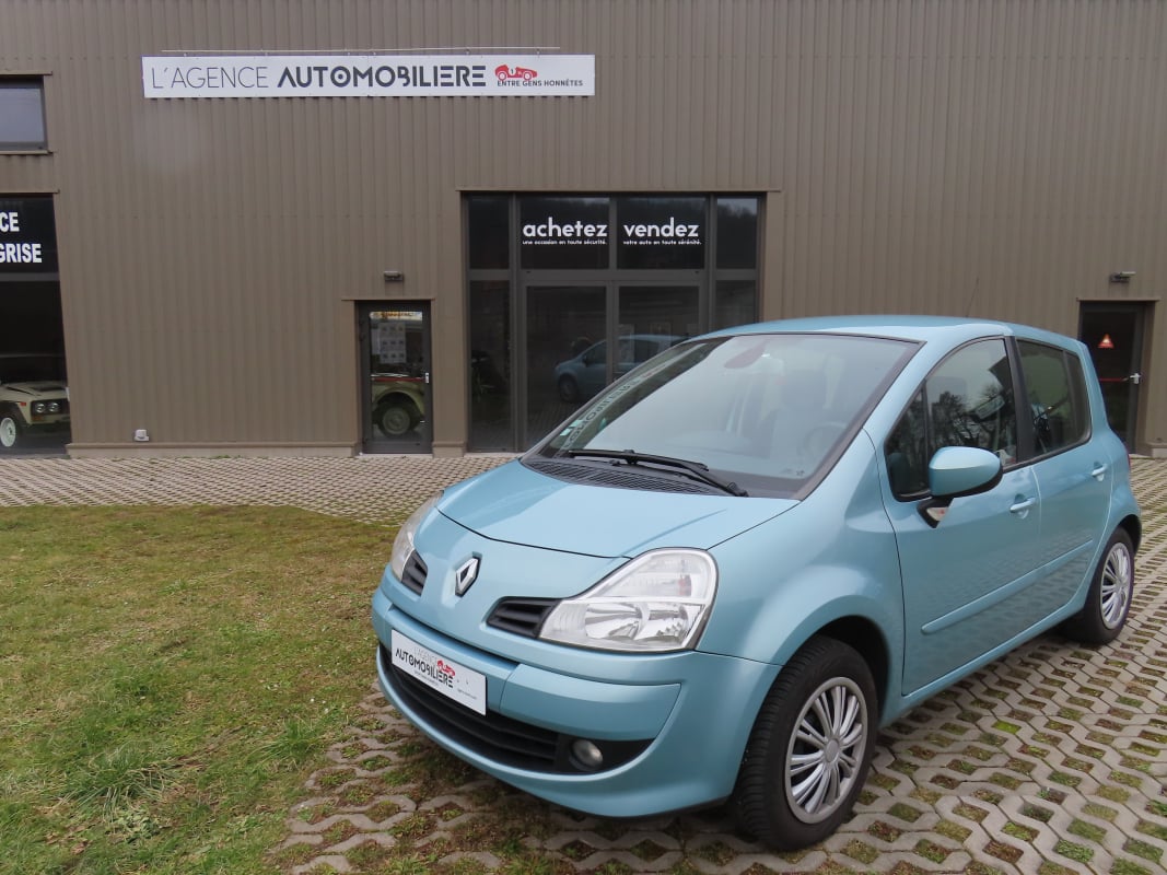 Renault Modus 1.6 16V Quickshift Dynamique 111Cv — 1