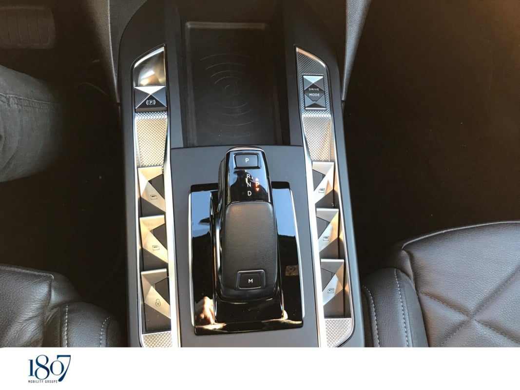 Citroen DS3 Crossback PureTech 130 EAT8 Connected Chic — 22