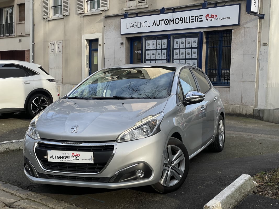 Peugeot 208 (2) 1.2 PURETECH 82 STYLE 5P DISTRIBUTION A JOUR — 1
