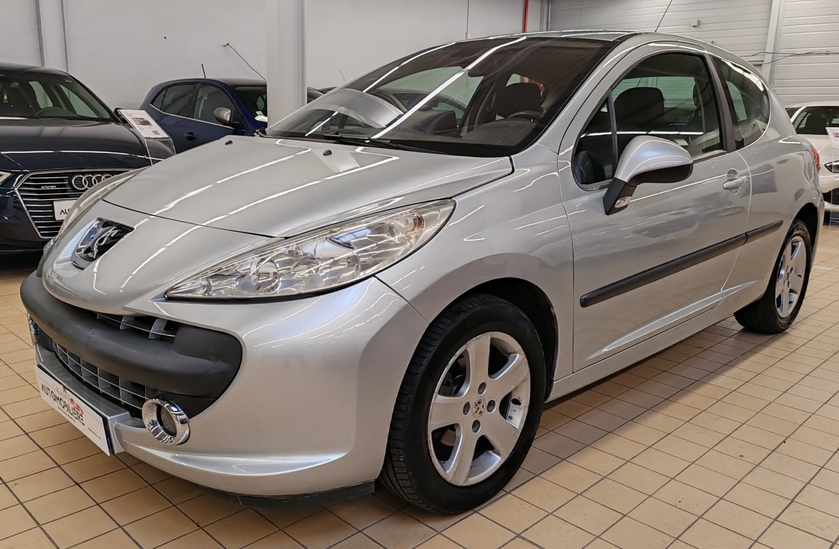 Peugeot 207 1.4 E 16V 90 CH SPORT 3P — 1