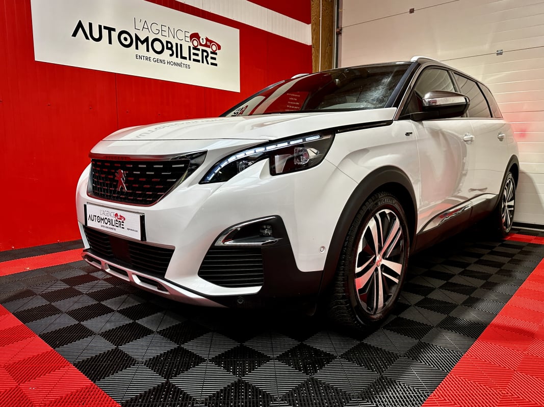 Peugeot 5008 2.0 BLUEHDI 180 S&S GT EAT8 (Entretien Peugeot, Attelage, Toit pano) — 1