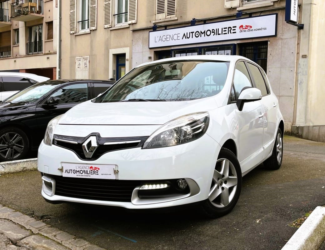 Renault Scenic 1.2 TCE 115 ENERGY LIFE — 1