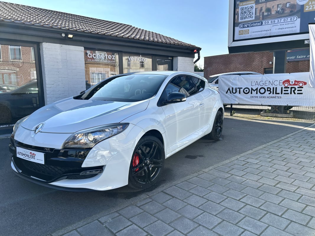 Renault Megane III COUPE 2.0 T 250 RS OMP — 1