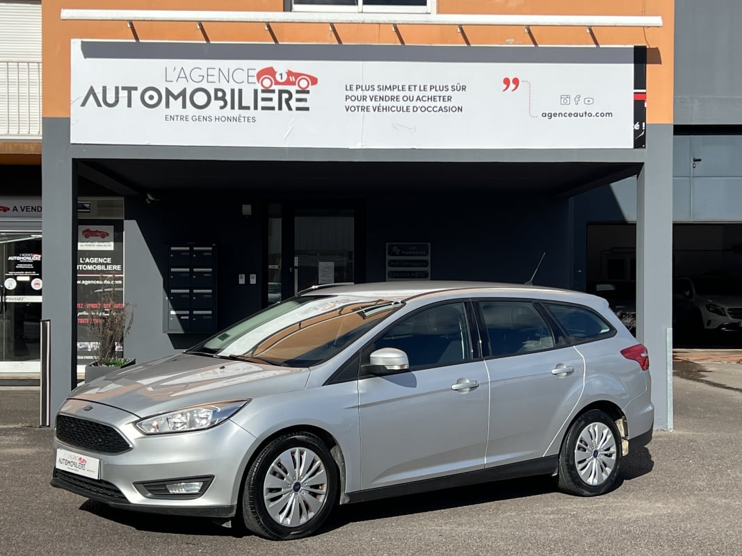 Ford Focus SW 1.5 TDCI 95 CV Révisée CT Vierge — 1