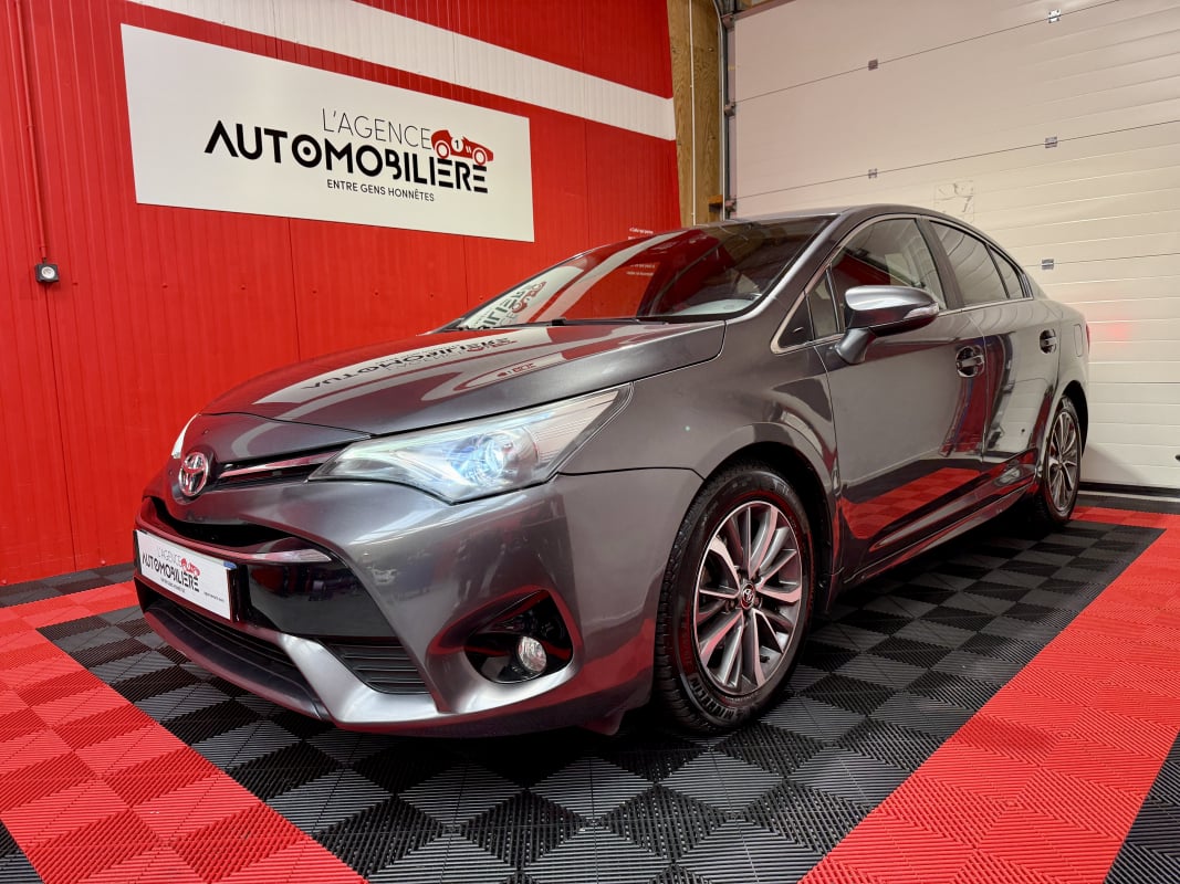 Toyota Avensis 112 D-4D DYNAMIC — 1
