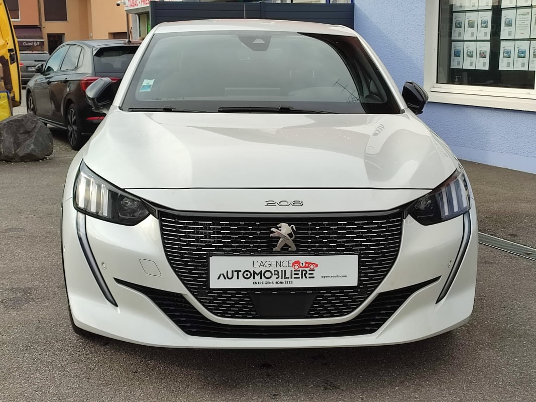 Peugeot 208 1.2 puretech 100ch gt pack eat8 1ère main — 2
