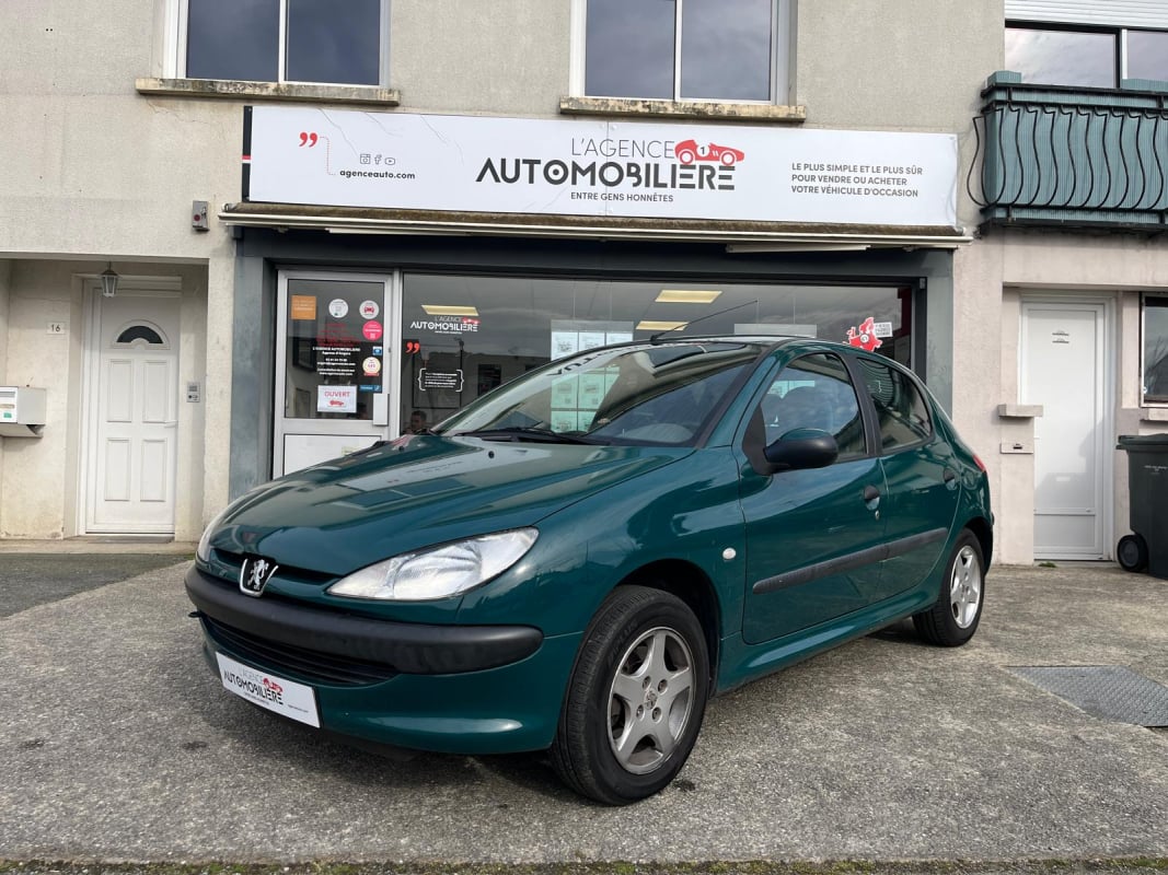 Peugeot 206 XR 2.0 HDI 90cv — 1