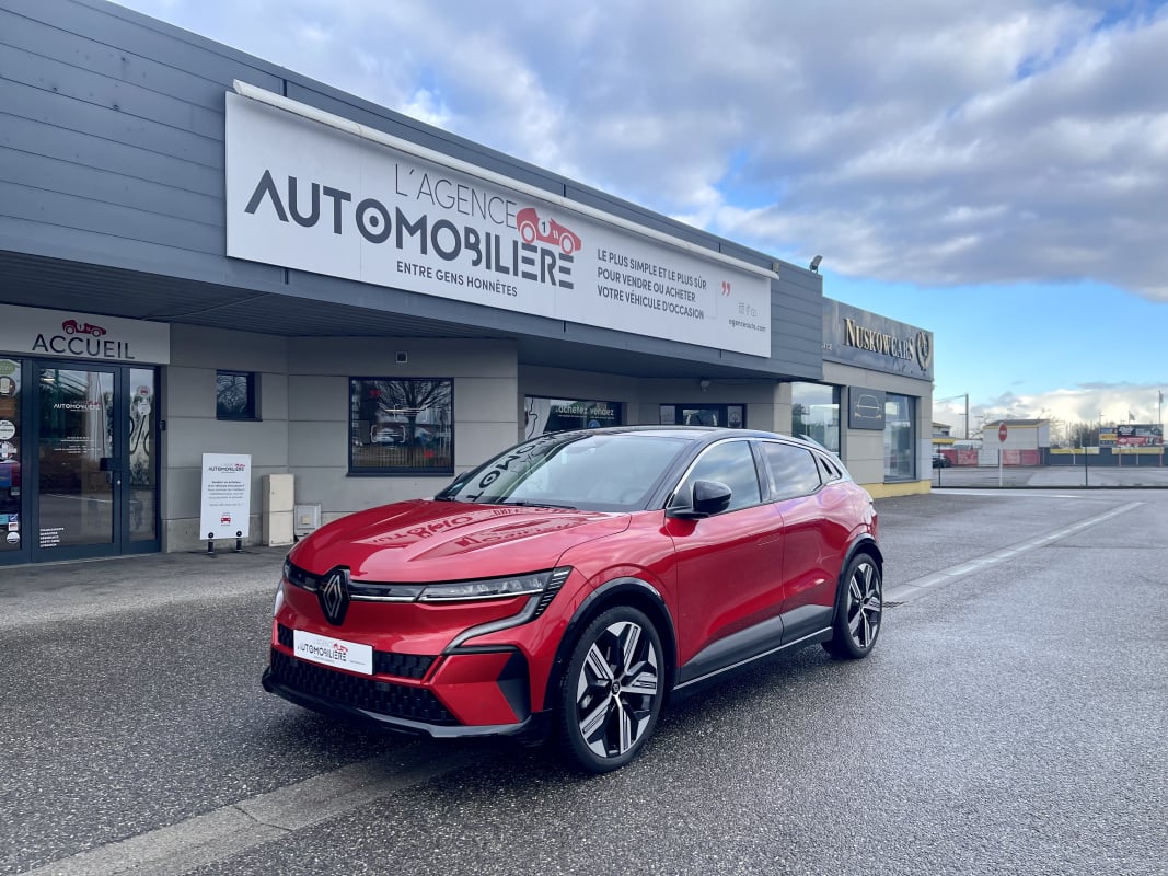 Renault Megane E-TECH ICONIC EV60 220 SUPER CHARGE Boîte auto — 1
