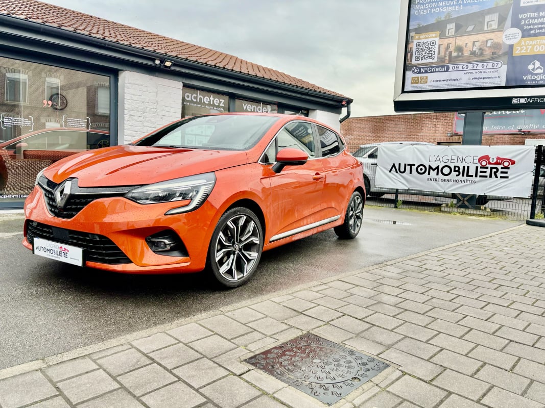 Renault Clio TCE 100 INTENS CAMERA CARPLAY — 1