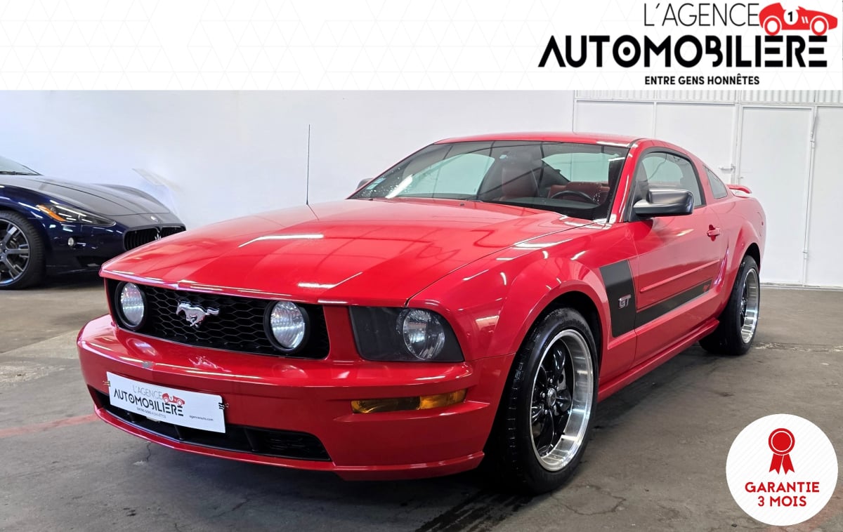 Ford Mustang Coupe 4.6 300 GT — 1