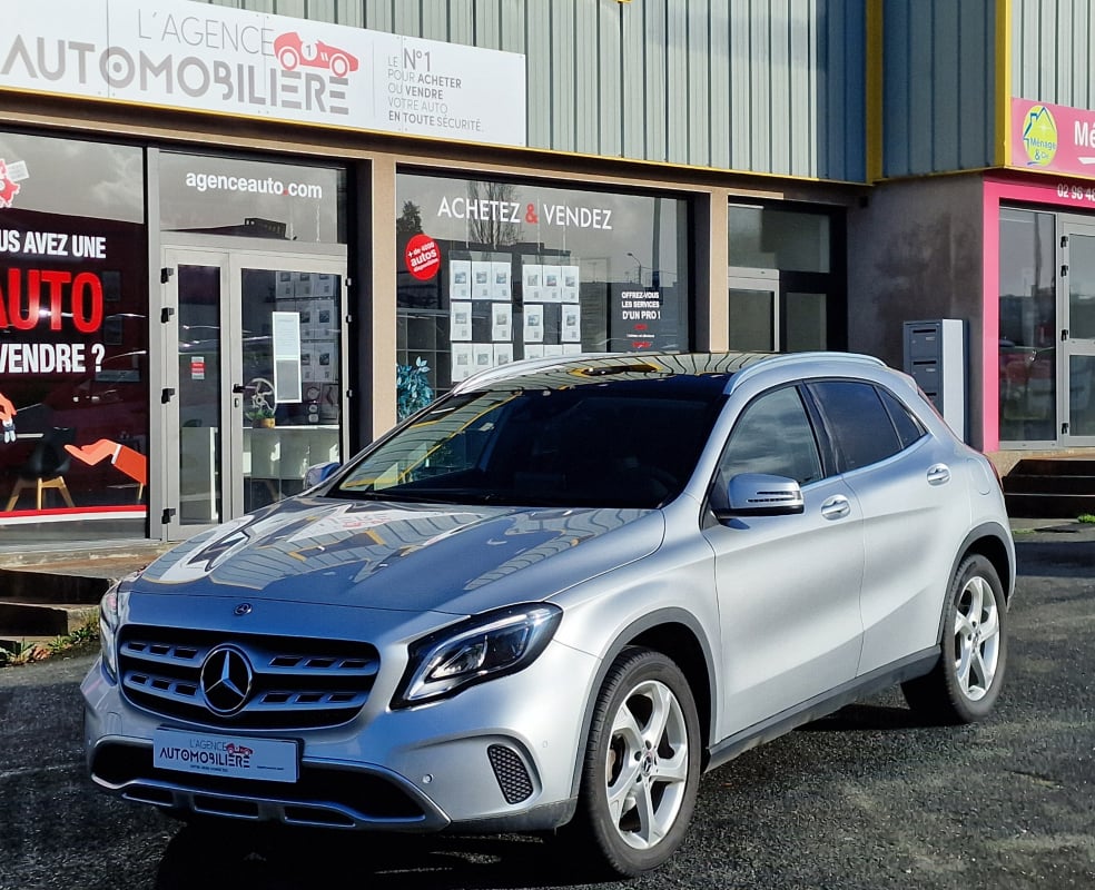 Mercedes-Benz Classe GLA 180 1.6I 122 CH SENSATION — 1