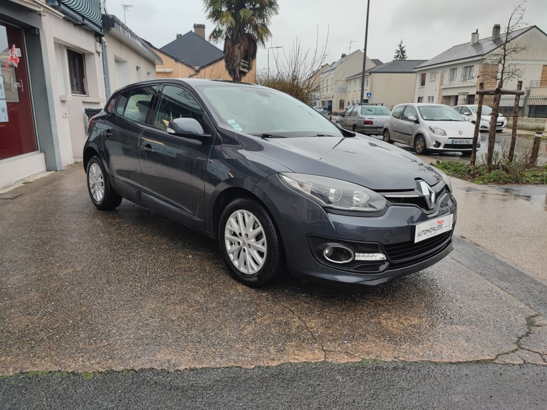 Renault Megane Phase 3 Expression 1.2 TCe eco2 S&S 115 cv Chaine de distribution — 1