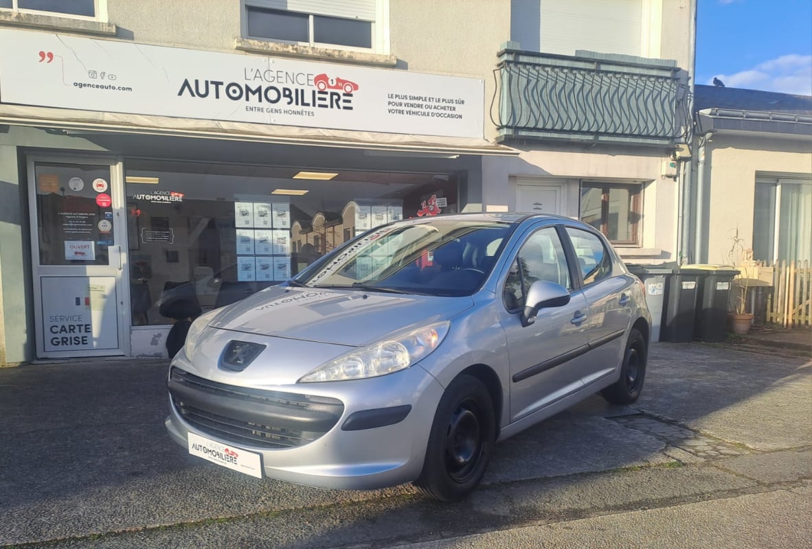 Peugeot 207 1.4 75cv Active - Distribution neuve — 1