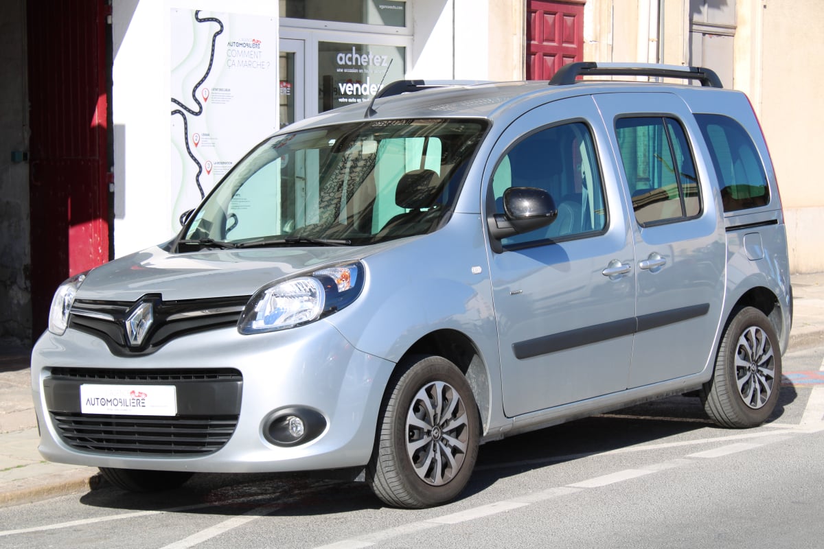Renault Kangoo COMBI 1.5 BLUEDCI 115 INTENS ( Entretien Renault, 1ère main, Radar Arr ... ) — 1