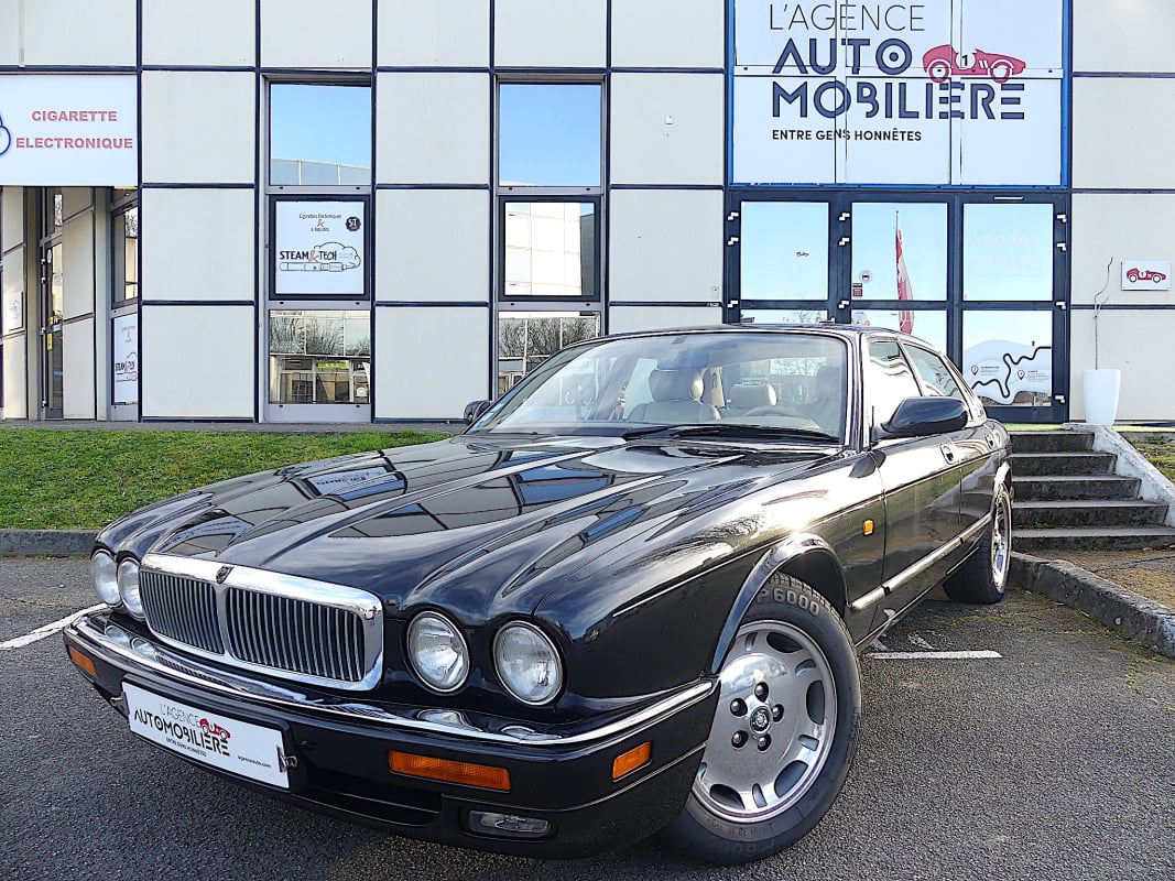 Jaguar XJ XJ6 4.0 250CH PACK SPORT BVA — 1