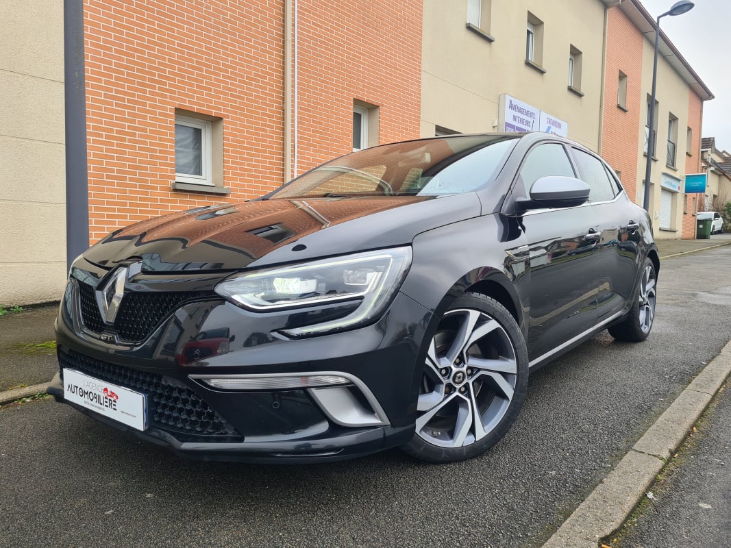 Renault Megane IV 1.6 DCI 165 ENERGY GT EDC — 1