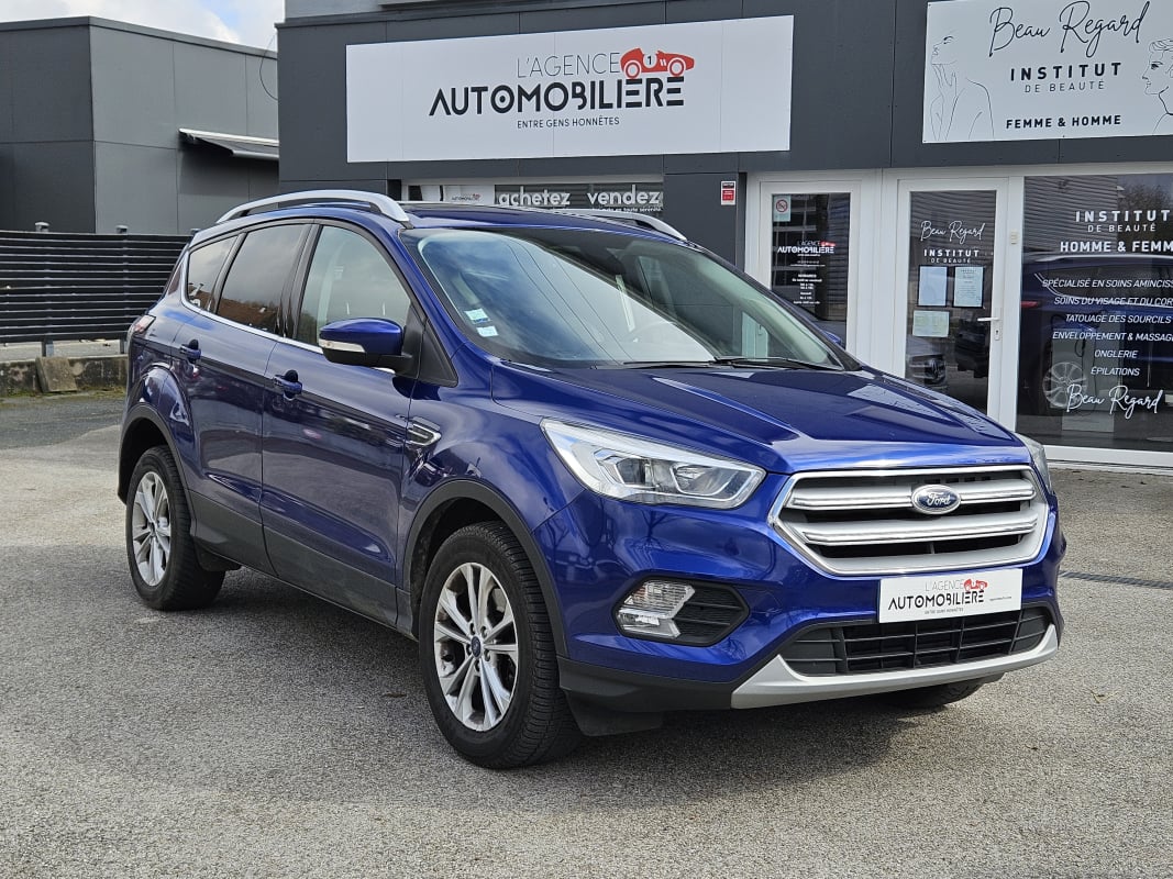 Ford Kuga 1.5 TDCI 120 CV 4X2 TITANIUM BUSINESS — 1