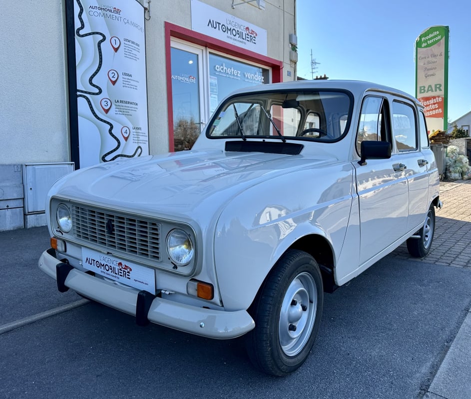 Renault 4L 0.9 29 cv Restauration complète — 1