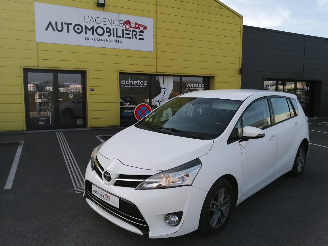 Toyota Verso 1.6L 110CV Dynamique 7 places — 1
