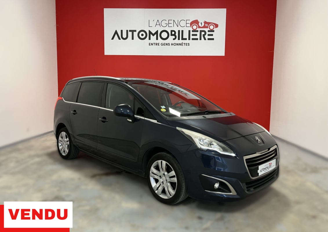 Peugeot 5008 1.6 BLUEHDI 120 S&S ALLURE 7PL + CAMERA DE RECUL — 1