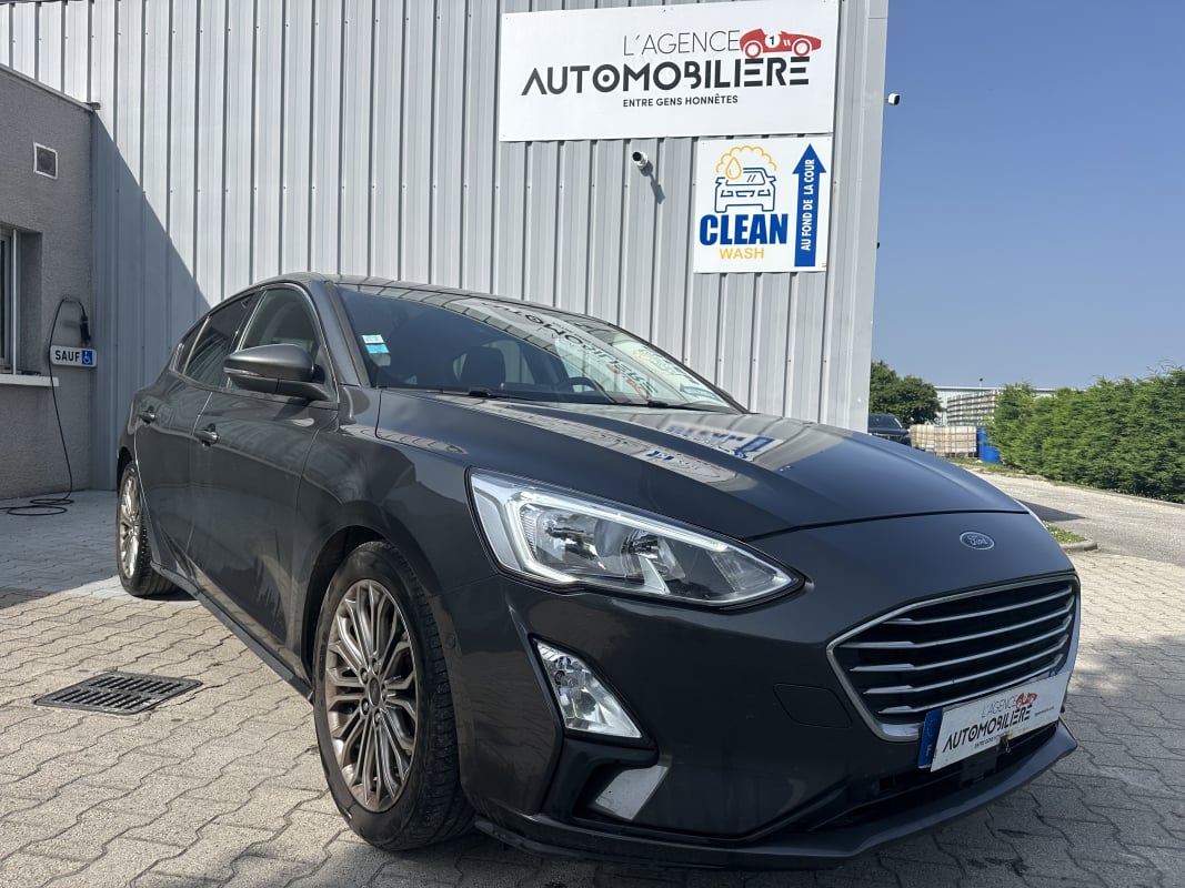 Ford Focus 1.5 TDCI 120 CV — 1