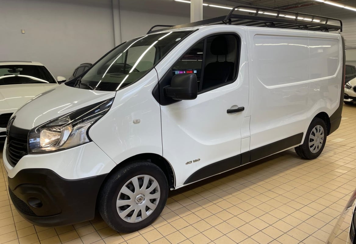 Renault Trafic 1.6 dCi 120ch Grand Conf TVA récupérable — 1
