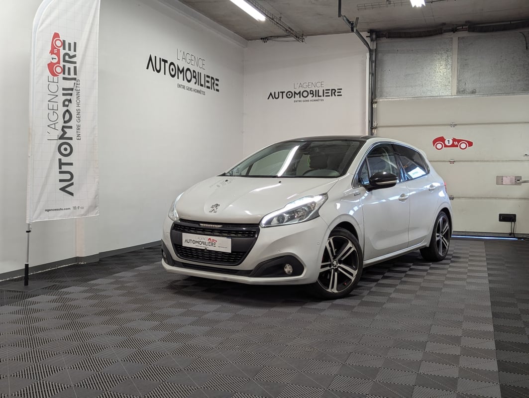 Peugeot 208 (2) 1.5 BLUEHDI 100 S&S GT LINE 5P E6 — 1