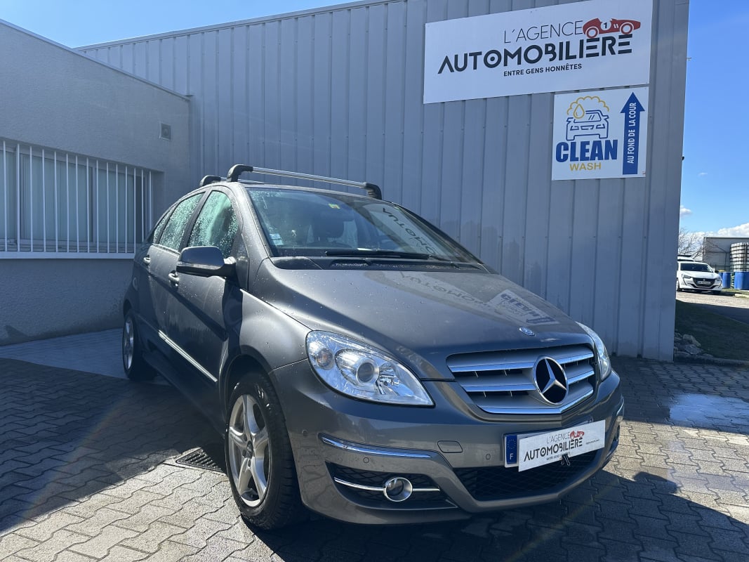 Mercedes-Benz Classe B 180 115CV FASCINATION — 1