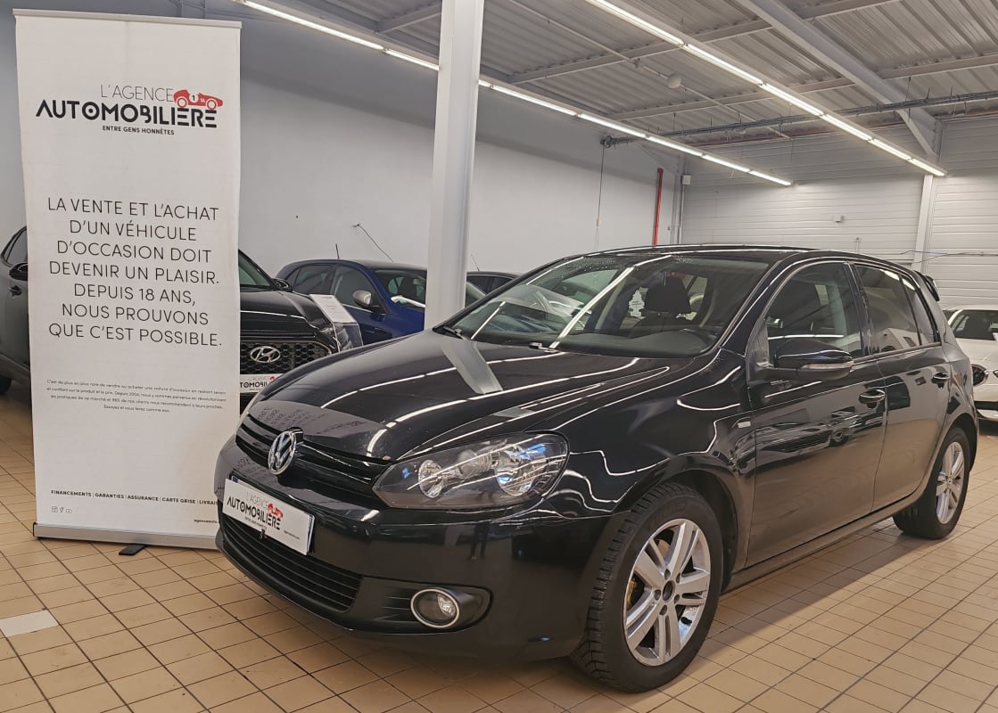 Volkswagen Golf VI 1.6 TDI 105CH BLUEMOTION MATCH — 1