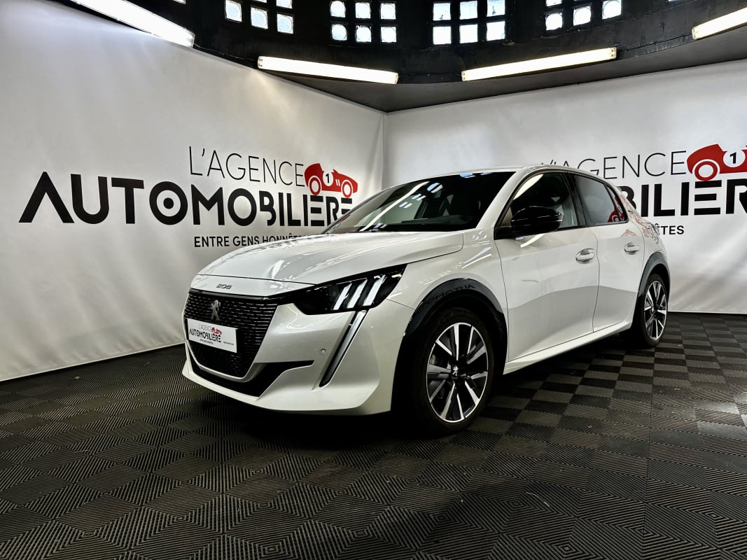 Peugeot 208 II 1.2 PURETECH 100 GT LINE EAT START-STOP — 1