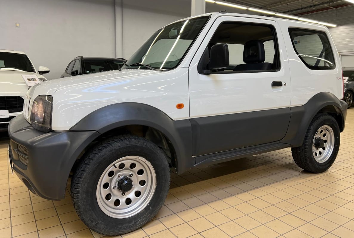 Suzuki Jimny 1.3 VVT 85 MAORI SE BERLINE — 1
