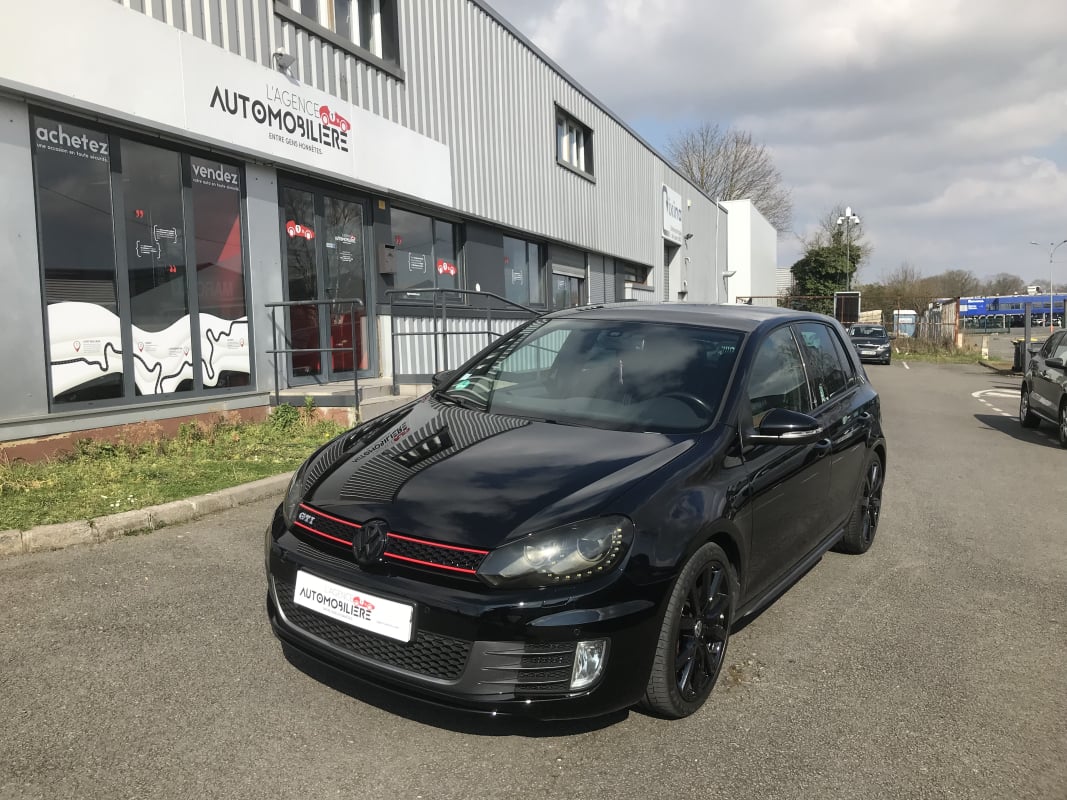 Volkswagen Golf VI GTI 2.0 TFSI 211 cv EDITION ADIDAS — 1
