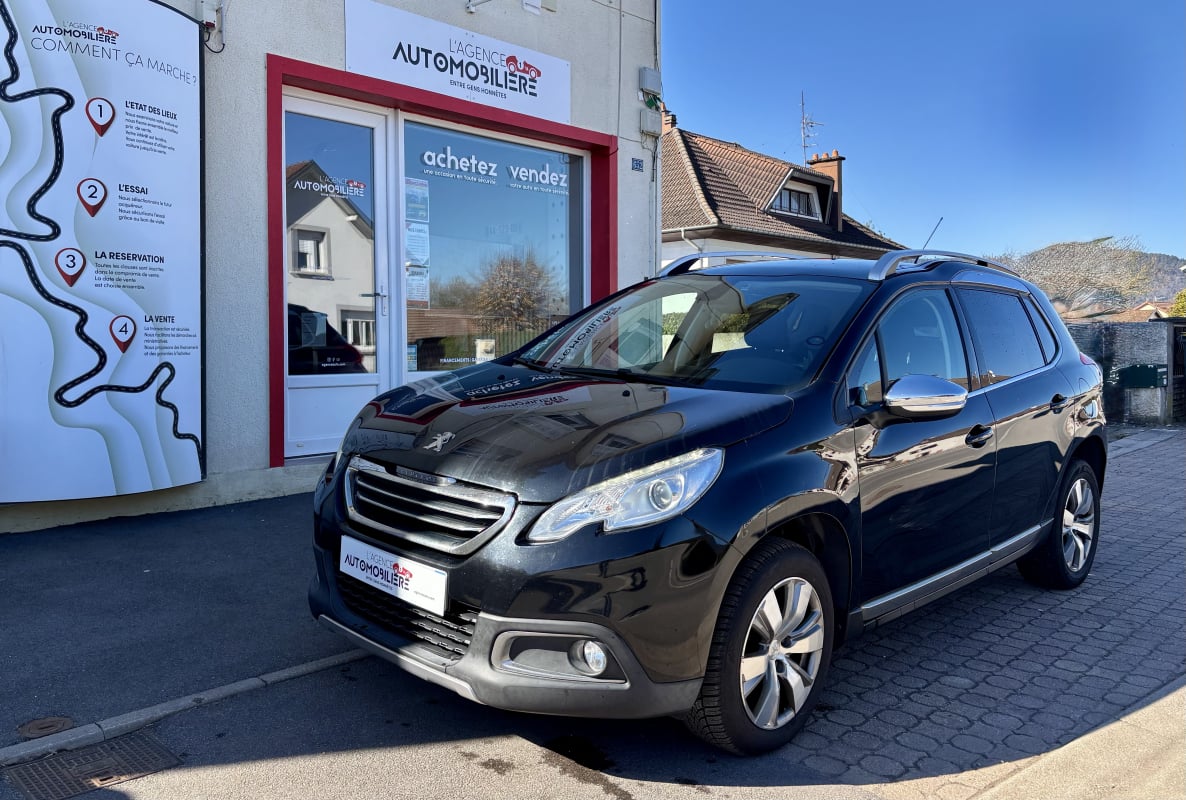 Peugeot 2008 1.6 Blue HDi 120 cv Allure — 1