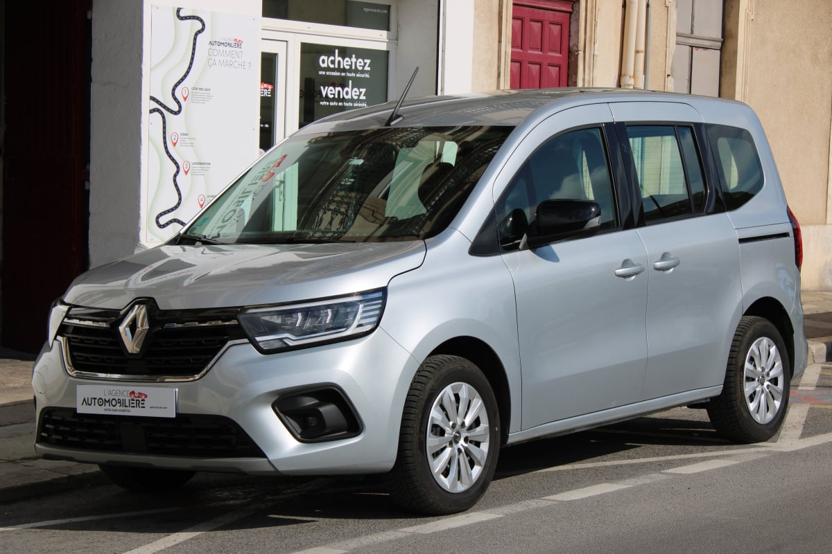 Renault Kangoo 1.5 BLUEDCI 95 EQUILIBRE (Radar de recul, Attelage, CarPlay..) — 1