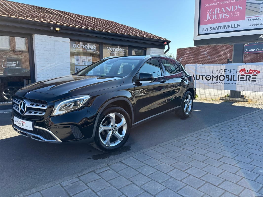 Mercedes-Benz Classe GLA 220 D BUSINESS EXECUTIVE EDITION 7G-DCT CAMERA 12/2018 — 1