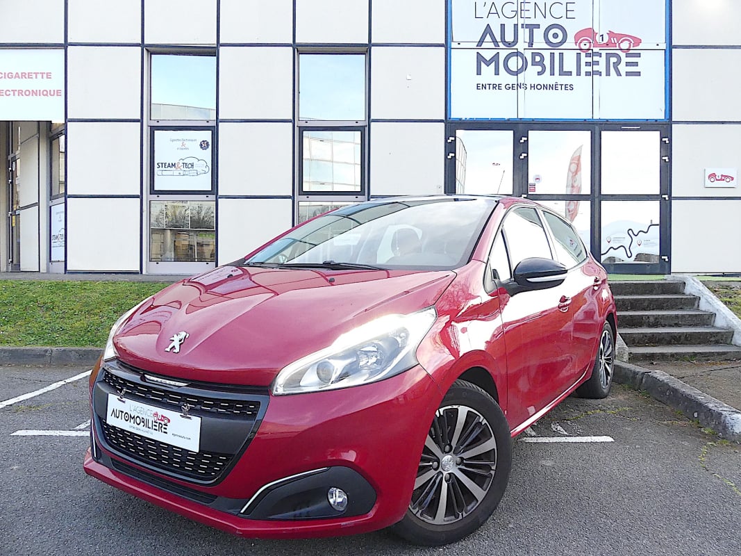 Peugeot 208 1.2 Puretech 82ch STYLE — 1