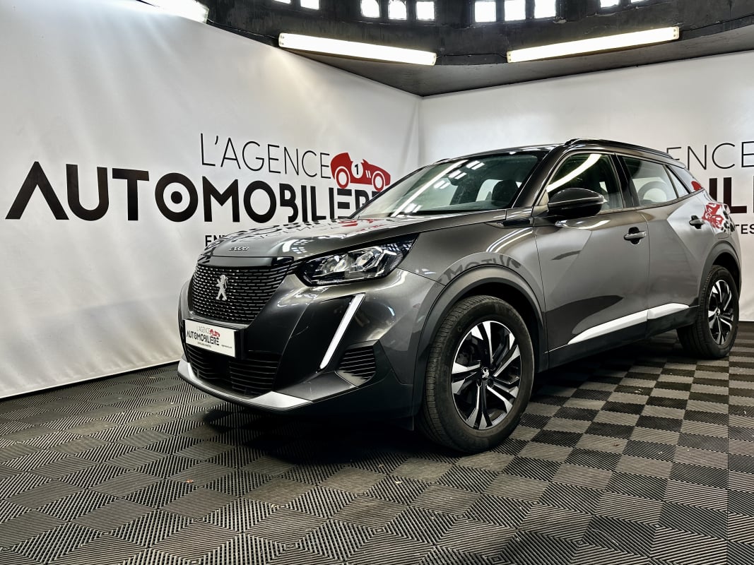 Peugeot 2008 1.2 PURETECH 100 CH ALLURE (Entretien Peugeot) — 1