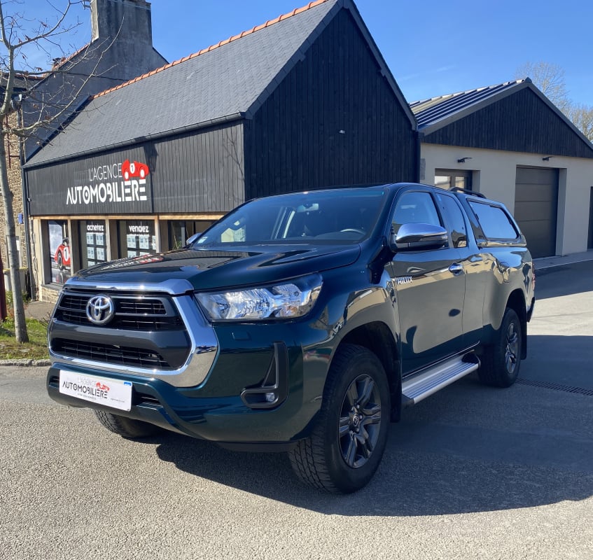 Toyota Hilux 2.8 204D-4D 4X4 X-TRA CABINE LEGENDE — 1